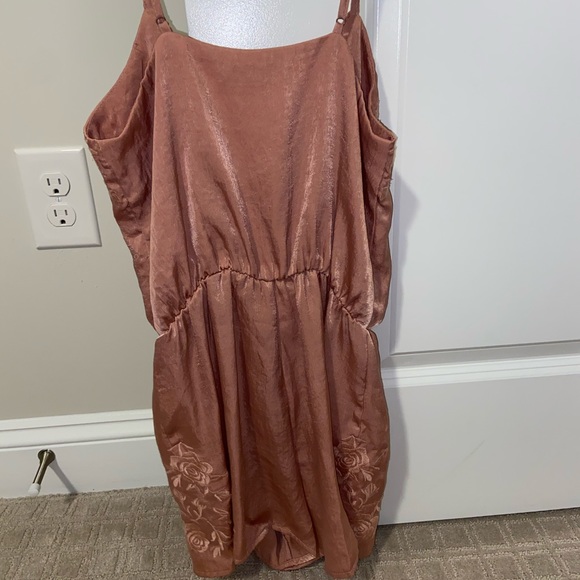 Kendall and Kylie Romper - Pacsun - Picture 2 of 2